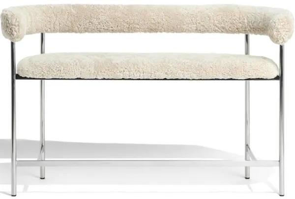 Møbel Copenhagen Font Bar Sofa 75 cm Schaffell Oyster/Polierte Stahlstruktur